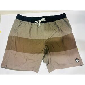 Vuori Shorts Striped Green XL Lined